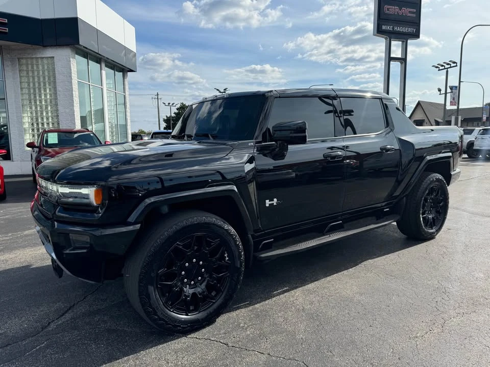 2025 GMC Hummer EV - Image 5 of 20