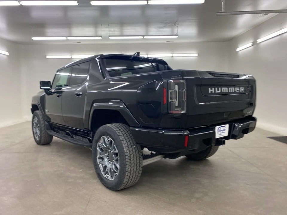 2025 GMC Hummer EV - Image 7 of 12