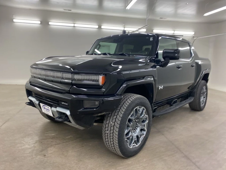 2025 GMC Hummer EV - Image 5 of 12