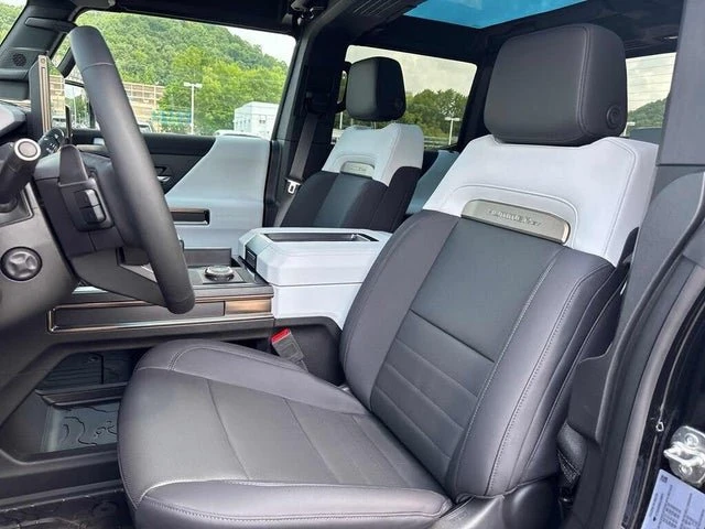 2025 GMC Hummer EV - Image 3 of 20