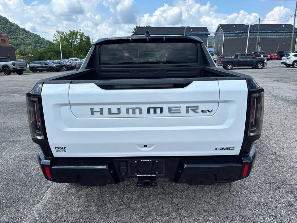 2025 GMC Hummer EV - Image 3 of 20