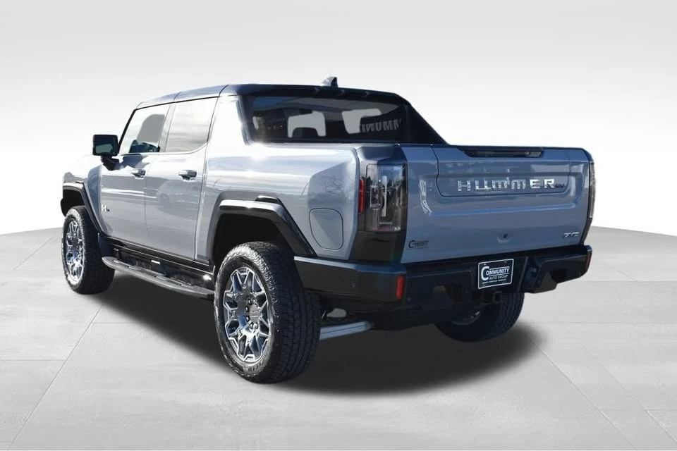 2025 GMC Hummer EV - Image 5 of 20