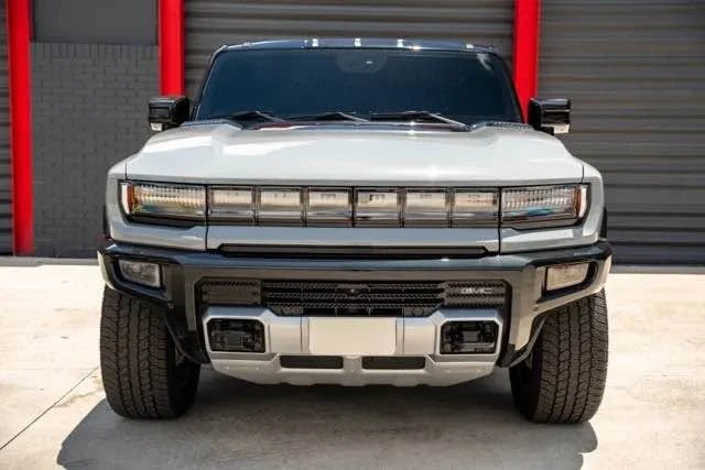 2025 GMC Hummer EV - Image 3 of 12