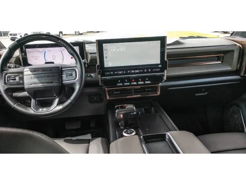 2025 GMC Hummer EV - Image 14 of 16