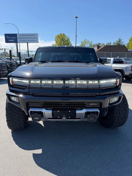 2025 GMC Hummer EV - Image 3 of 19