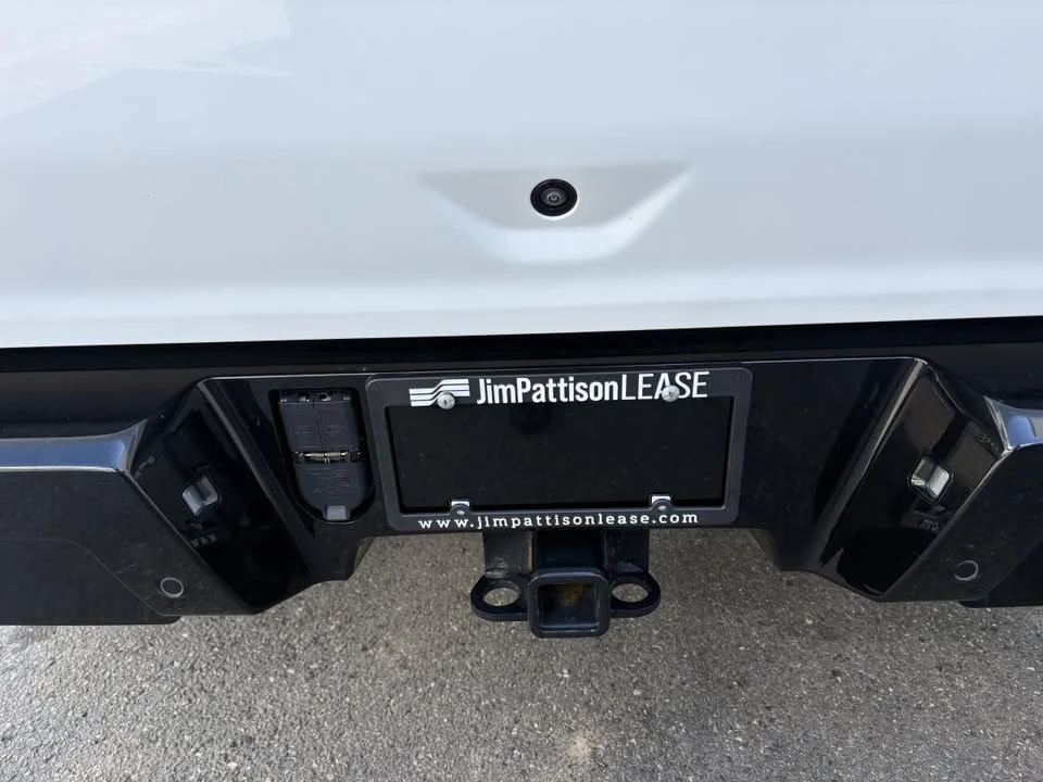 2025 GMC Hummer EV - Image 10 of 10