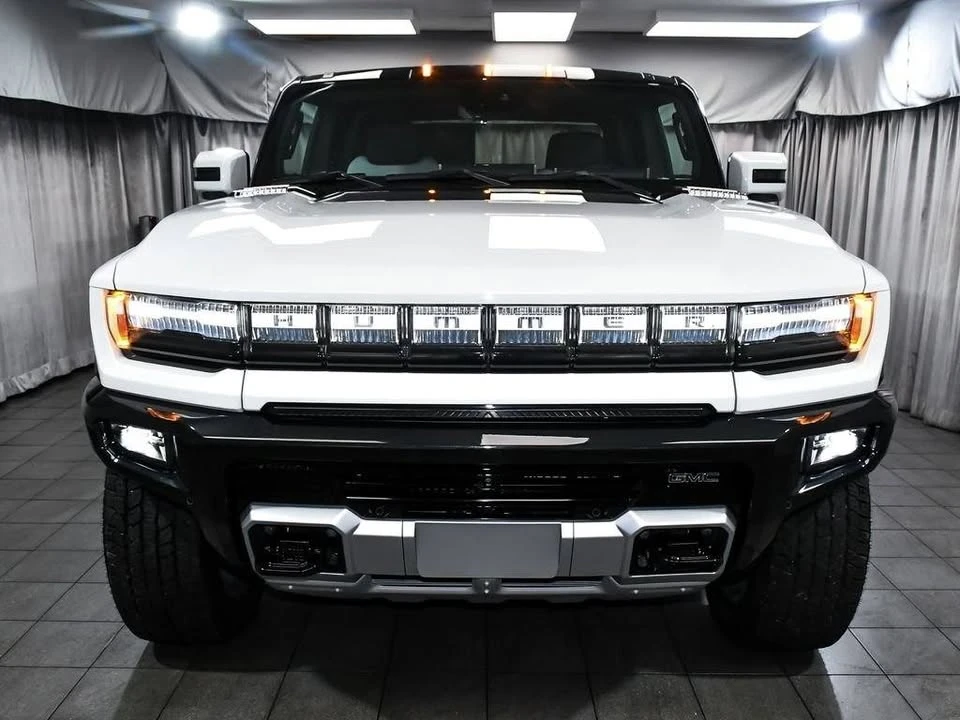 2025 GMC Hummer EV - Image 2 of 20