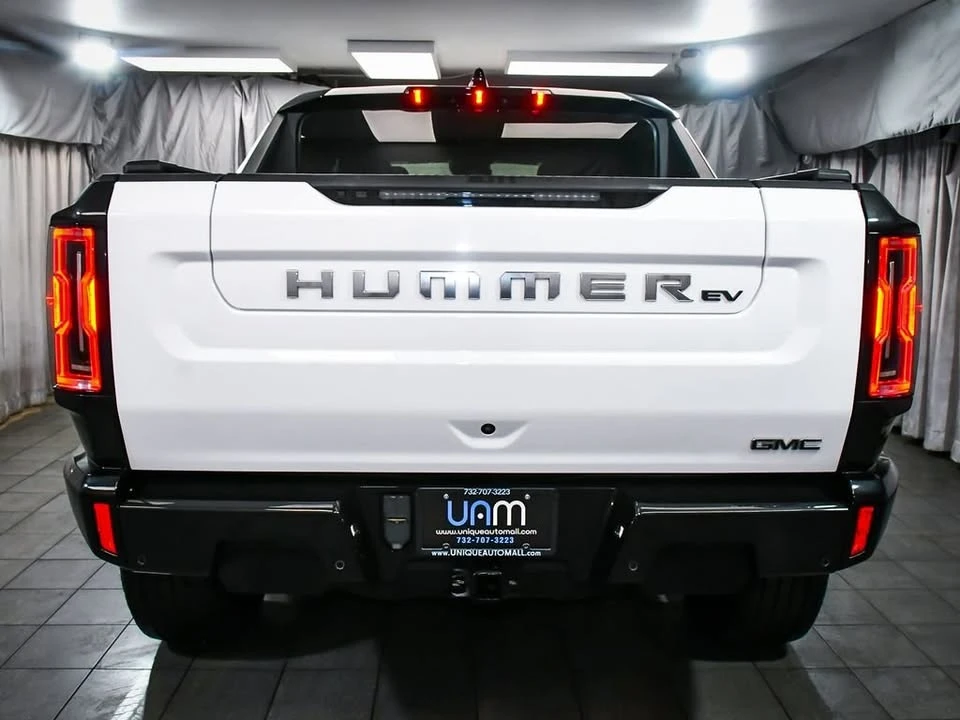 2025 GMC Hummer EV - Image 5 of 20
