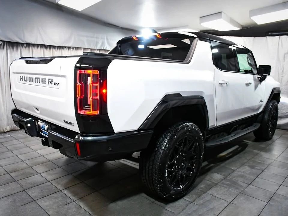 2025 GMC Hummer EV - Image 6 of 20