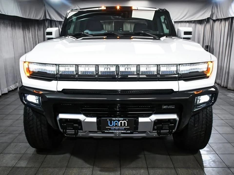 2025 GMC Hummer EV - Image 2 of 20