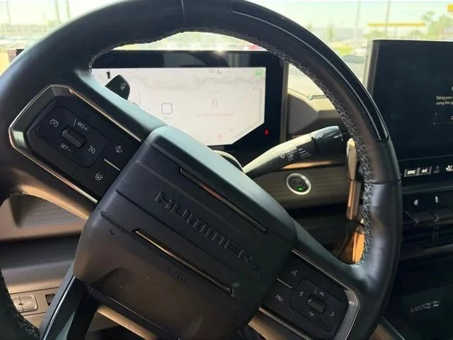 2025 GMC Hummer EV - Image 6 of 7