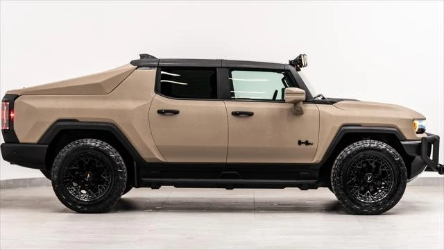 2025 GMC Hummer EV - Image 6 of 31