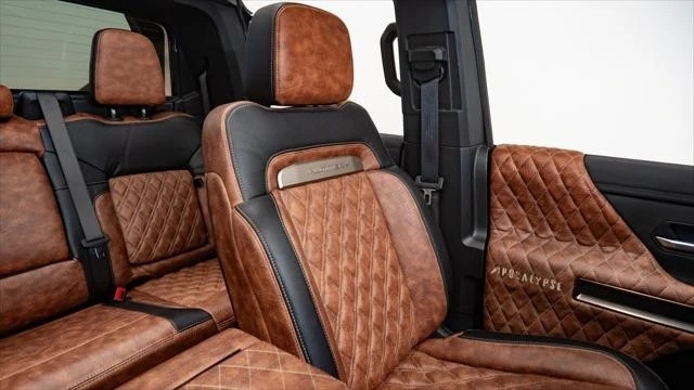2025 GMC Hummer EV - Image 27 of 31