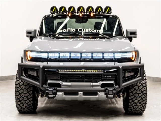 2025 GMC Hummer EV - Image 2 of 31