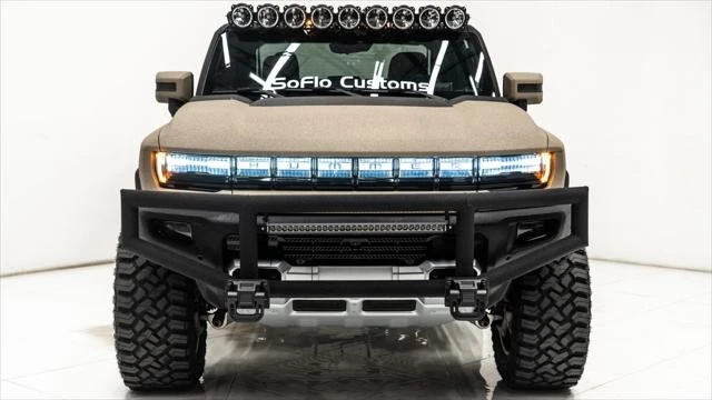 2025 GMC Hummer EV - Image 21 of 21
