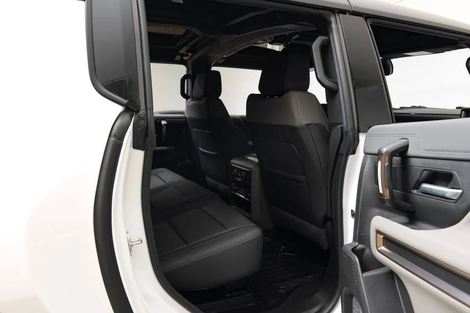 2025 GMC Hummer EV - Image 4 of 20