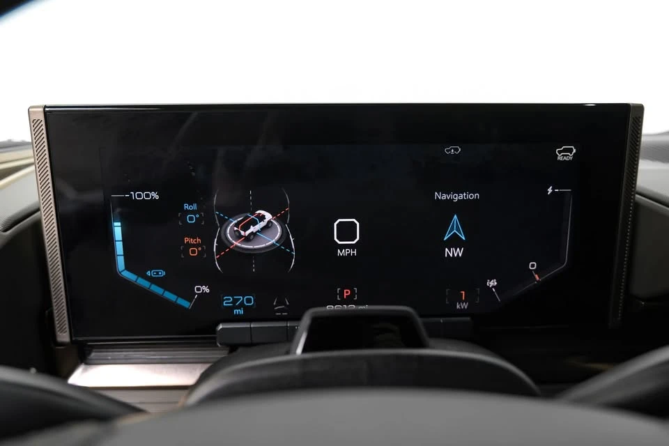 2025 GMC Hummer EV - Image 18 of 20