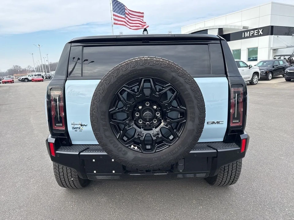 2025 GMC Hummer EV - Image 4 of 21