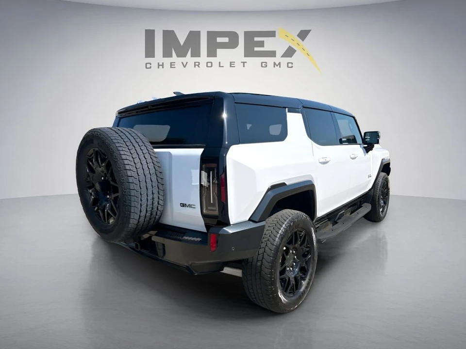 2025 GMC Hummer EV - Image 5 of 31