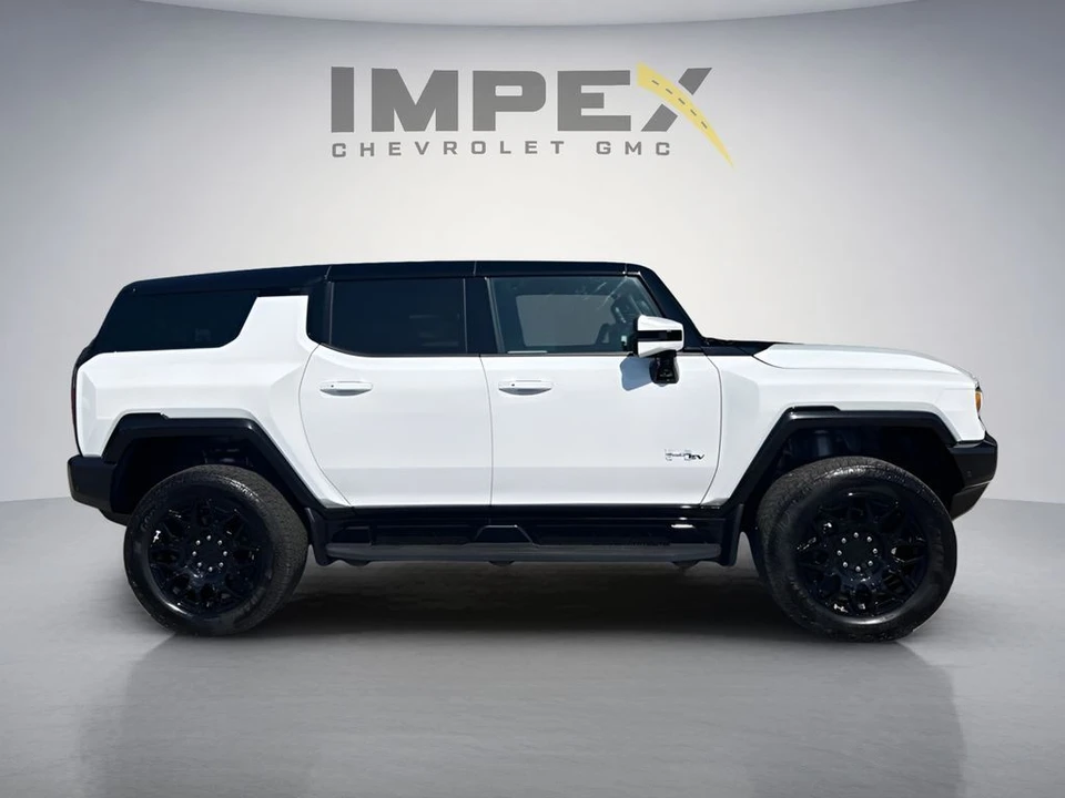 2025 GMC Hummer EV - Image 6 of 31
