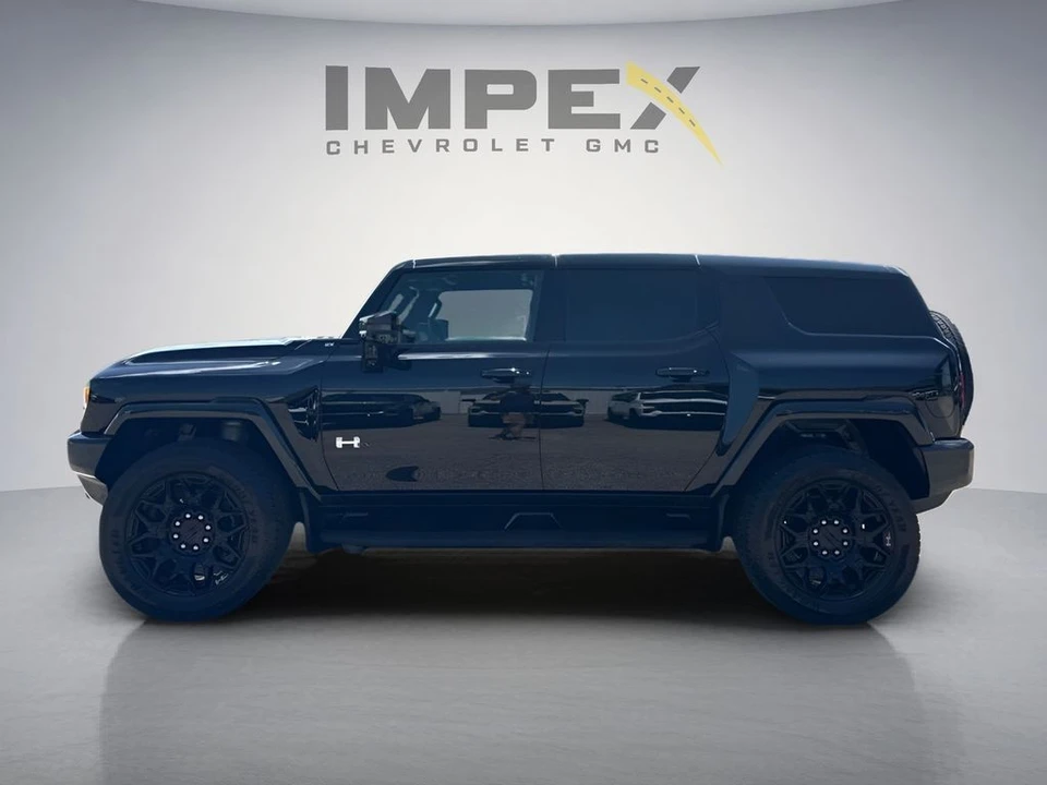 2025 GMC Hummer EV - Image 2 of 31