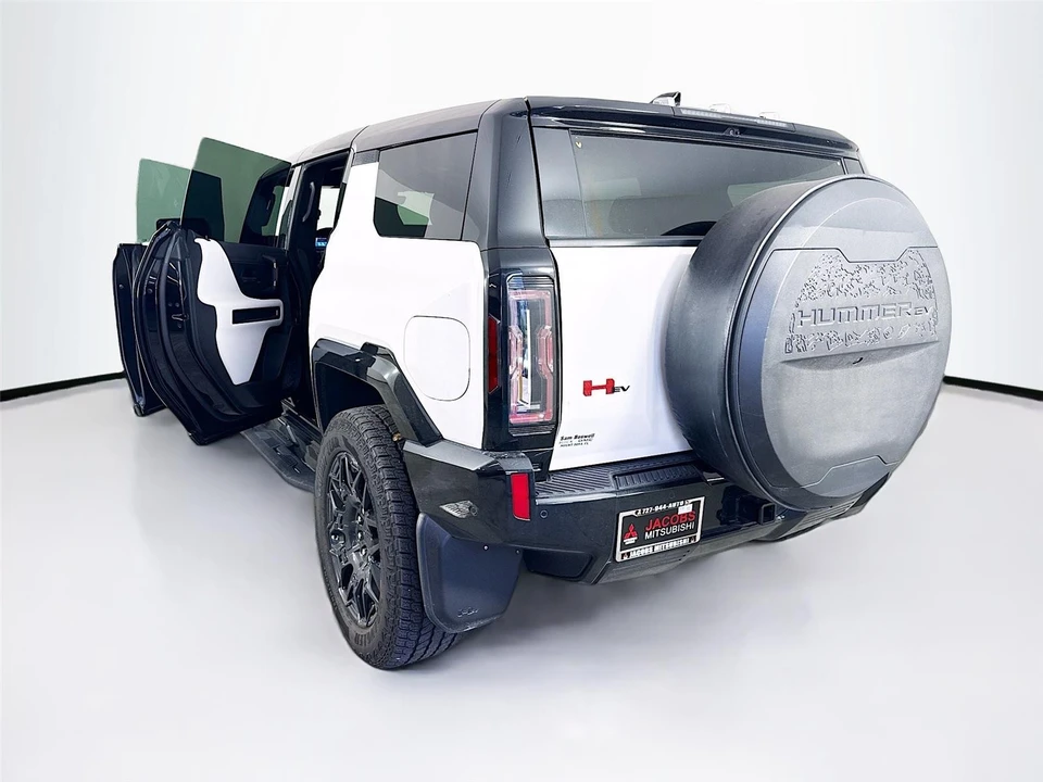 2025 GMC Hummer EV - Image 19 of 19