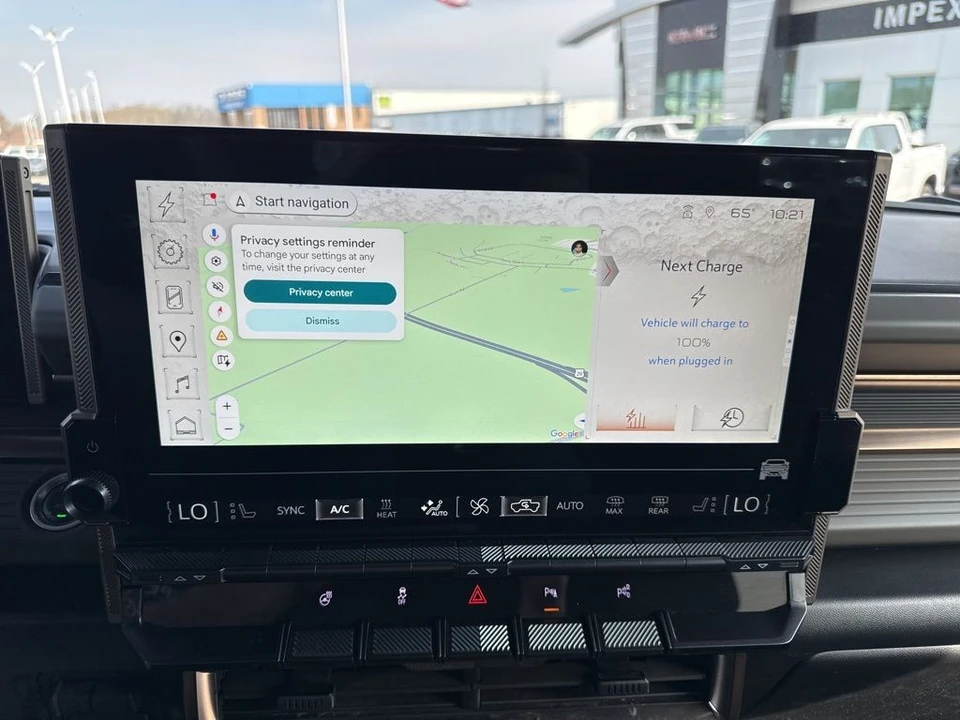 2025 GMC Hummer EV - Image 20 of 21