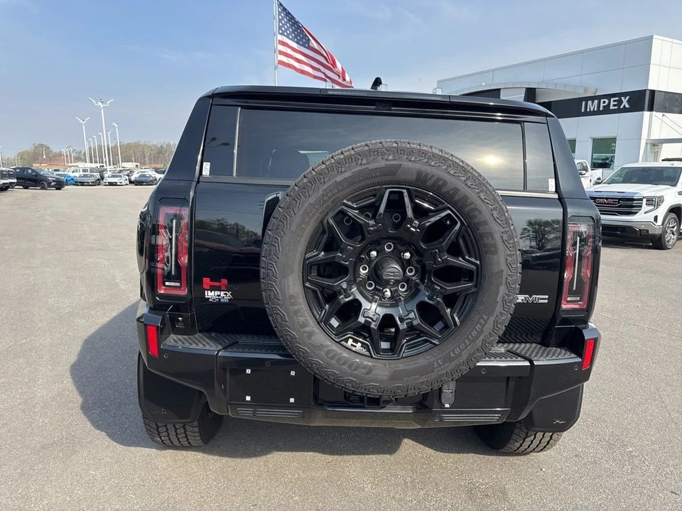 2025 GMC Hummer EV - Image 4 of 21
