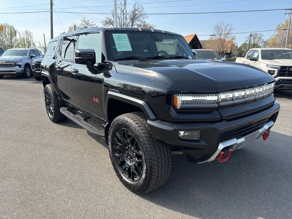 2025 GMC Hummer EV - Image 7 of 21