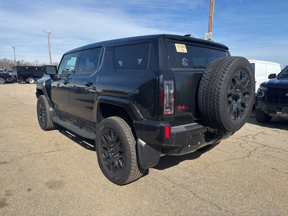 2025 GMC Hummer EV - Image 2 of 7
