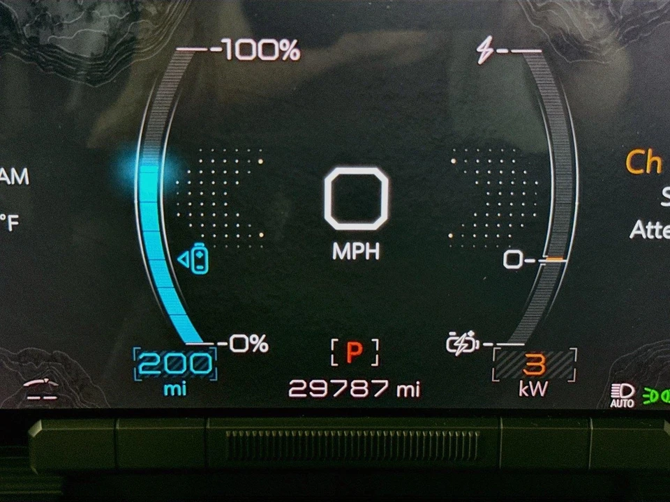 2025 GMC Hummer EV - Image 10 of 23