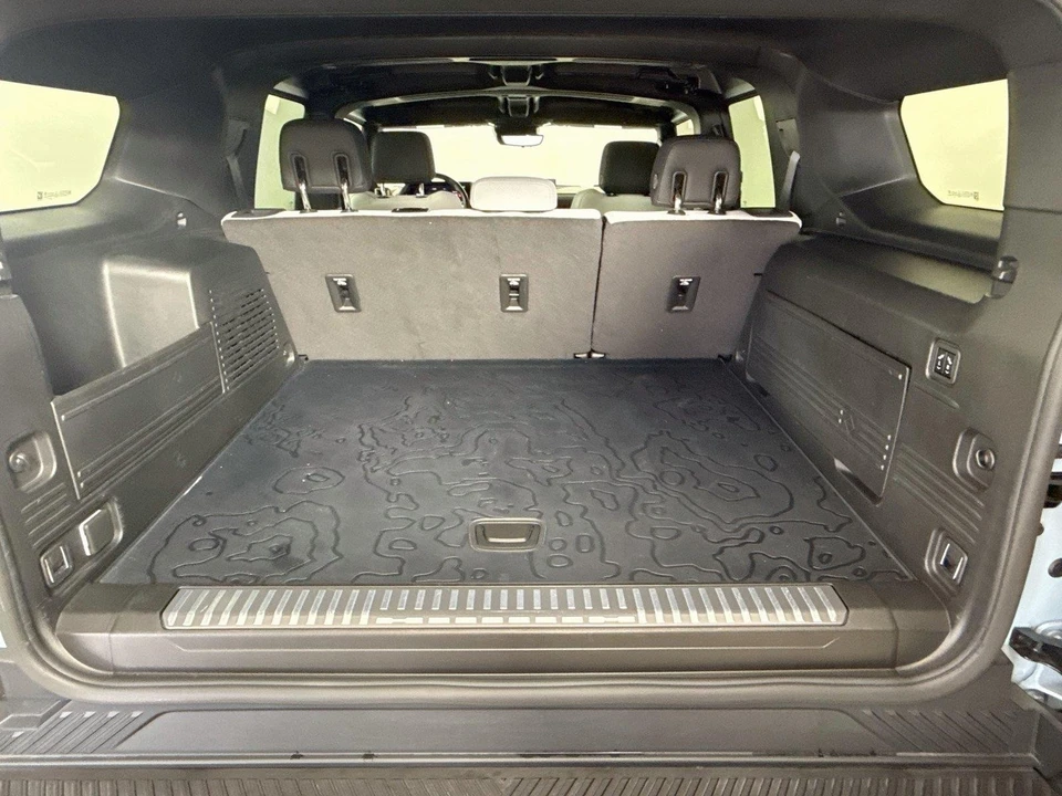 2025 GMC Hummer EV - Image 31 of 31