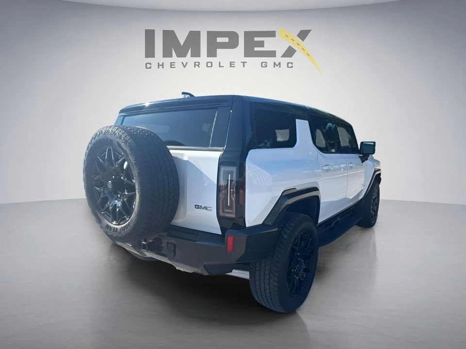 2025 GMC Hummer EV - Image 5 of 31