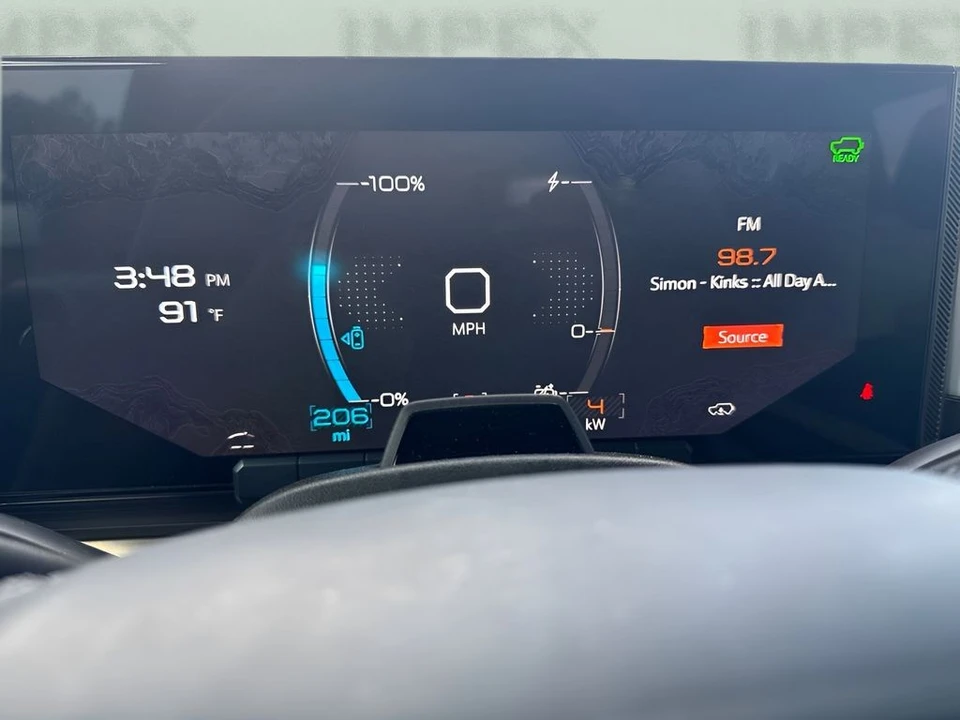 2025 GMC Hummer EV - Image 14 of 17