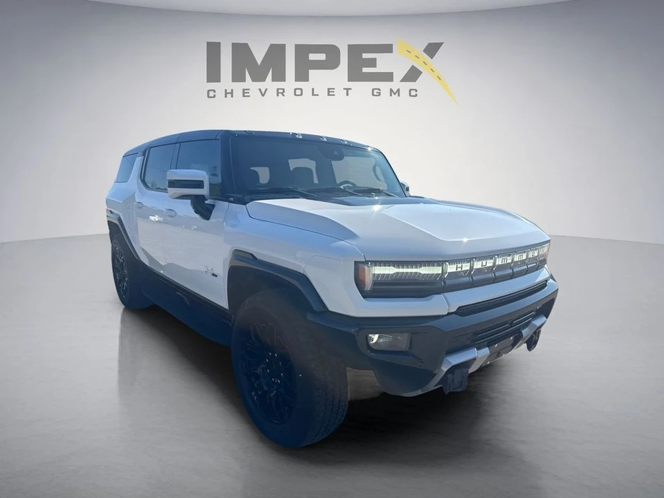 2025 GMC Hummer EV - Image 7 of 31