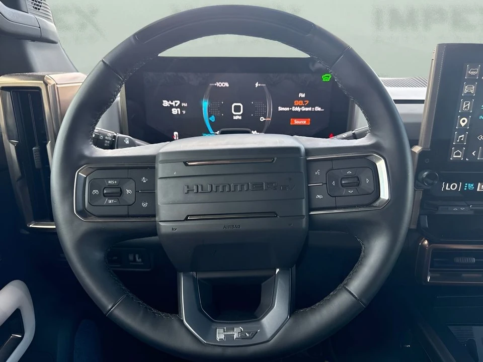 2025 GMC Hummer EV - Image 11 of 17