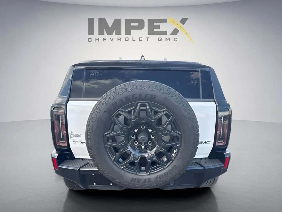 2025 GMC Hummer EV - Image 4 of 17
