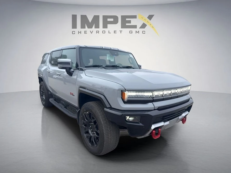 2025 GMC Hummer EV - Image 7 of 15