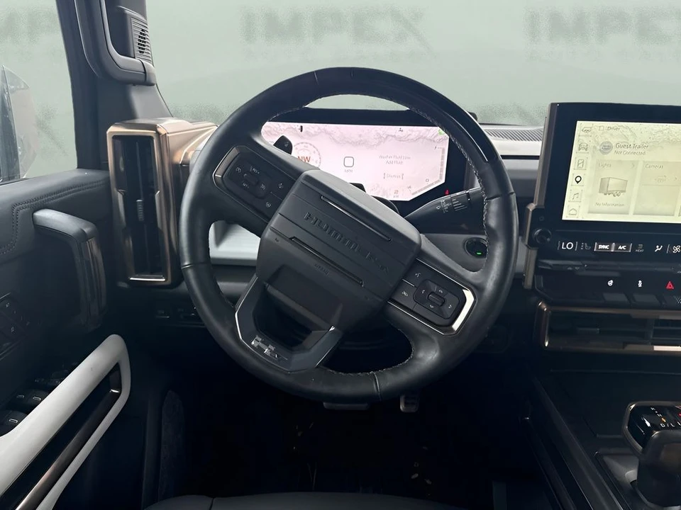 2025 GMC Hummer EV - Image 11 of 15