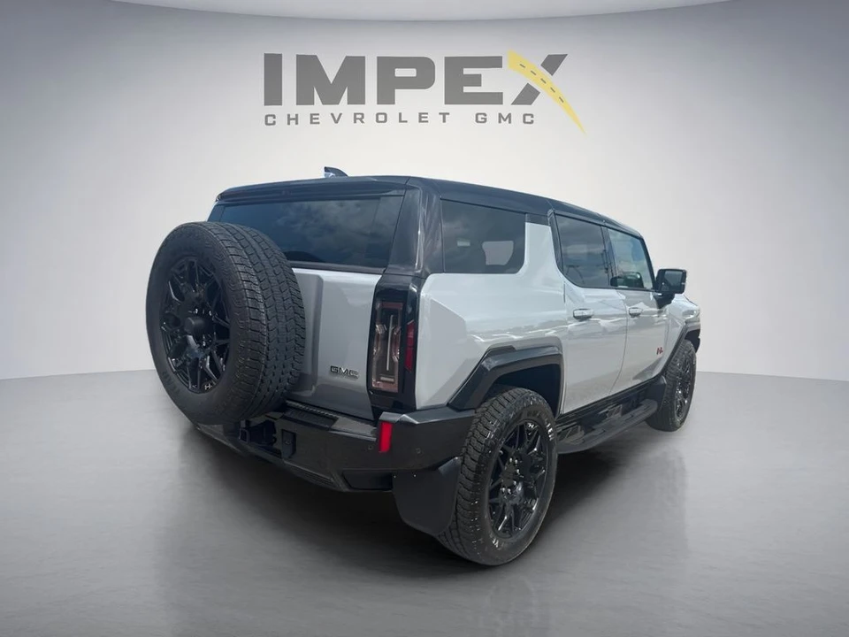 2025 GMC Hummer EV - Image 5 of 31