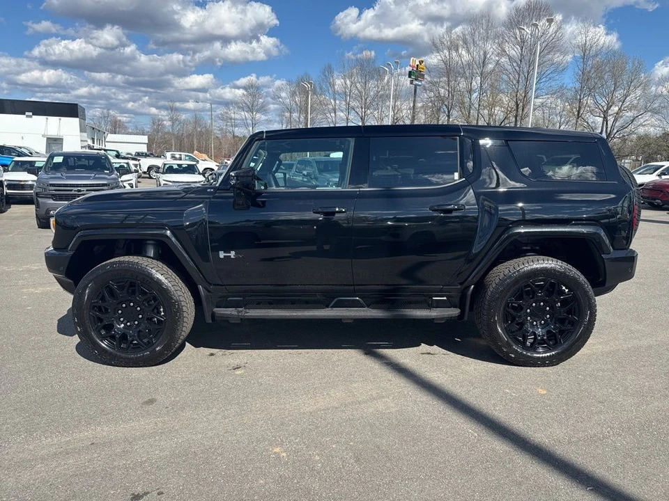 2025 GMC Hummer EV - Image 2 of 12