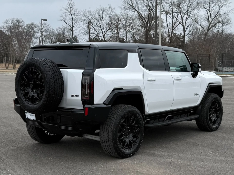 2025 GMC Hummer EV - Image 3 of 12