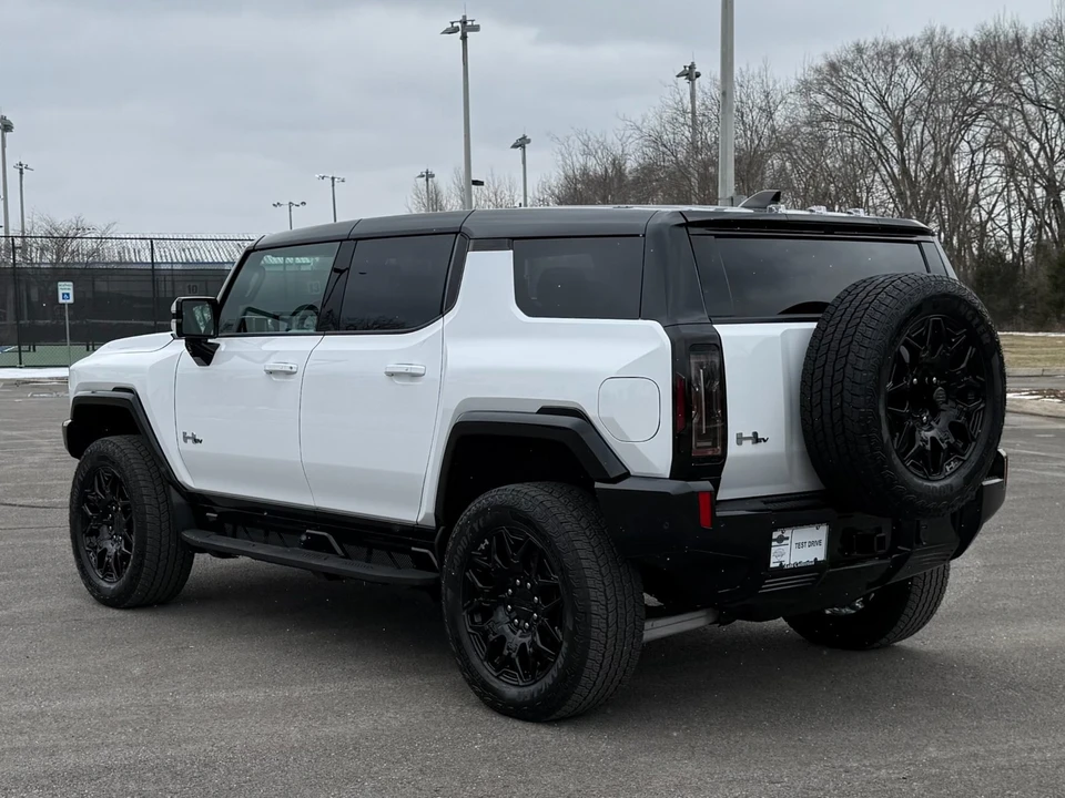 2025 GMC Hummer EV - Image 4 of 12