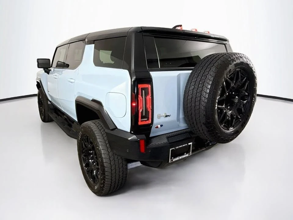 2025 GMC Hummer EV - Image 3 of 16