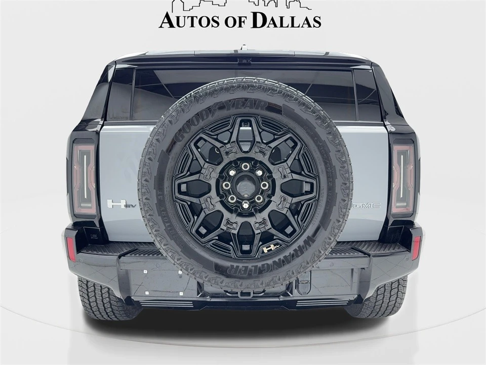 2025 GMC Hummer EV - Image 12 of 12