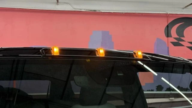 2025 GMC Hummer EV - Image 3 of 21