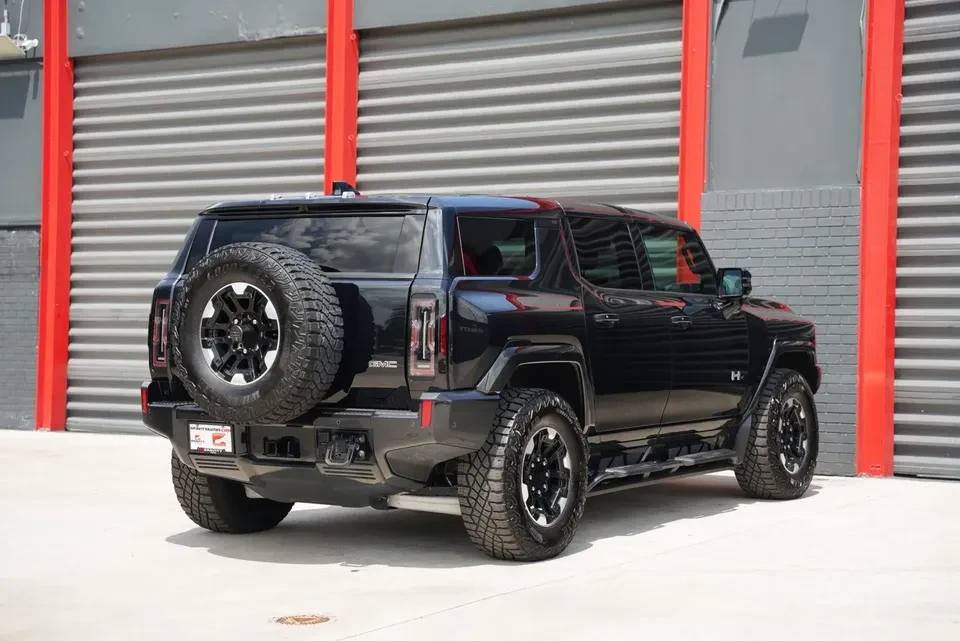 2025 GMC Hummer EV - Image 3 of 6