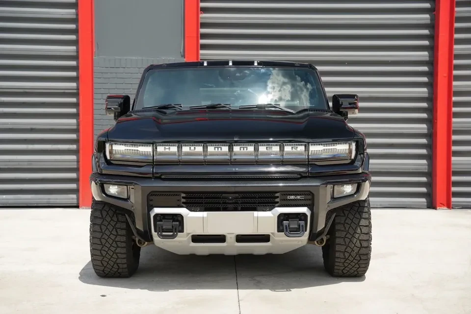 2025 GMC Hummer EV - Image 2 of 6