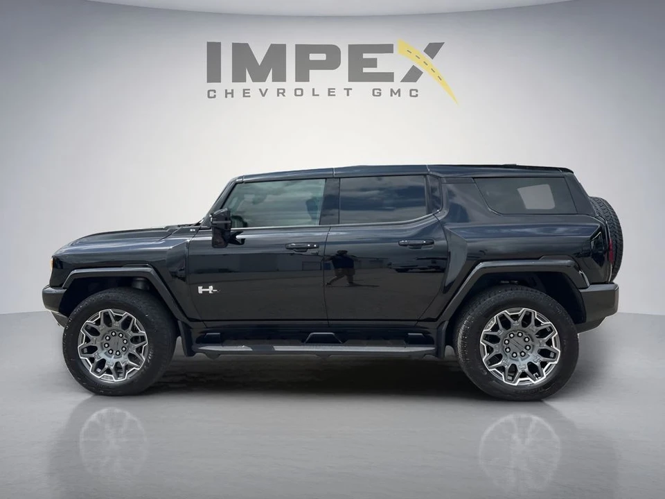 2025 GMC Hummer EV - Image 2 of 31
