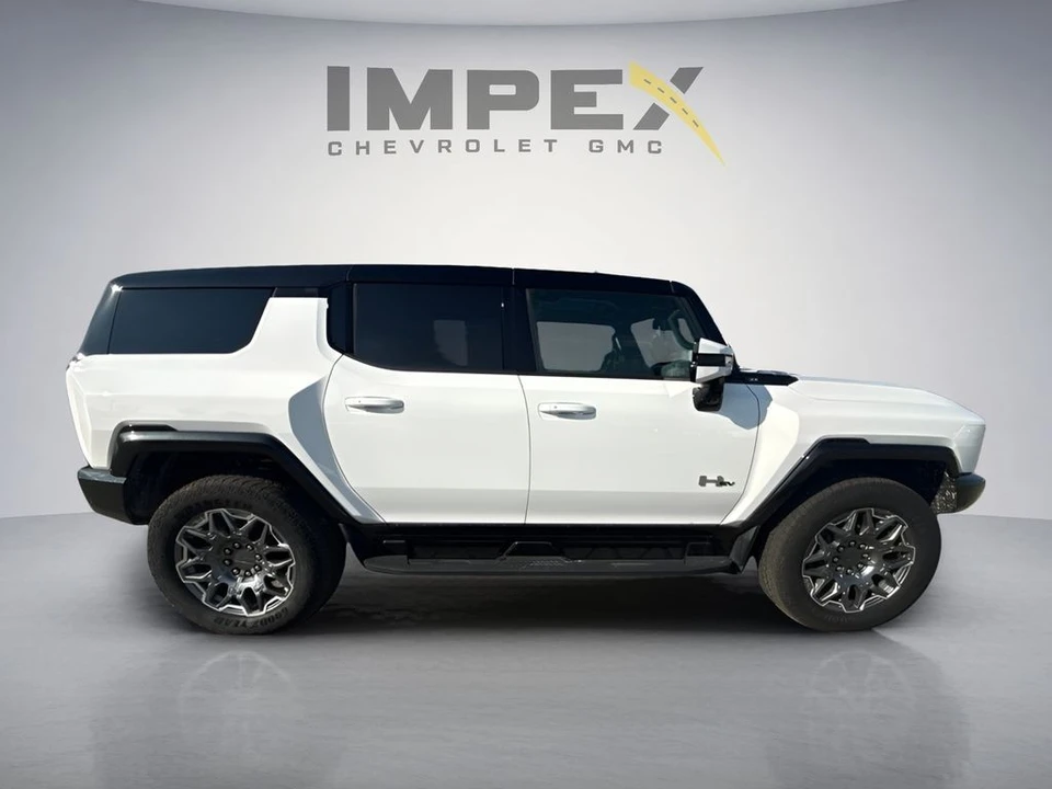 2025 GMC Hummer EV - Image 6 of 15